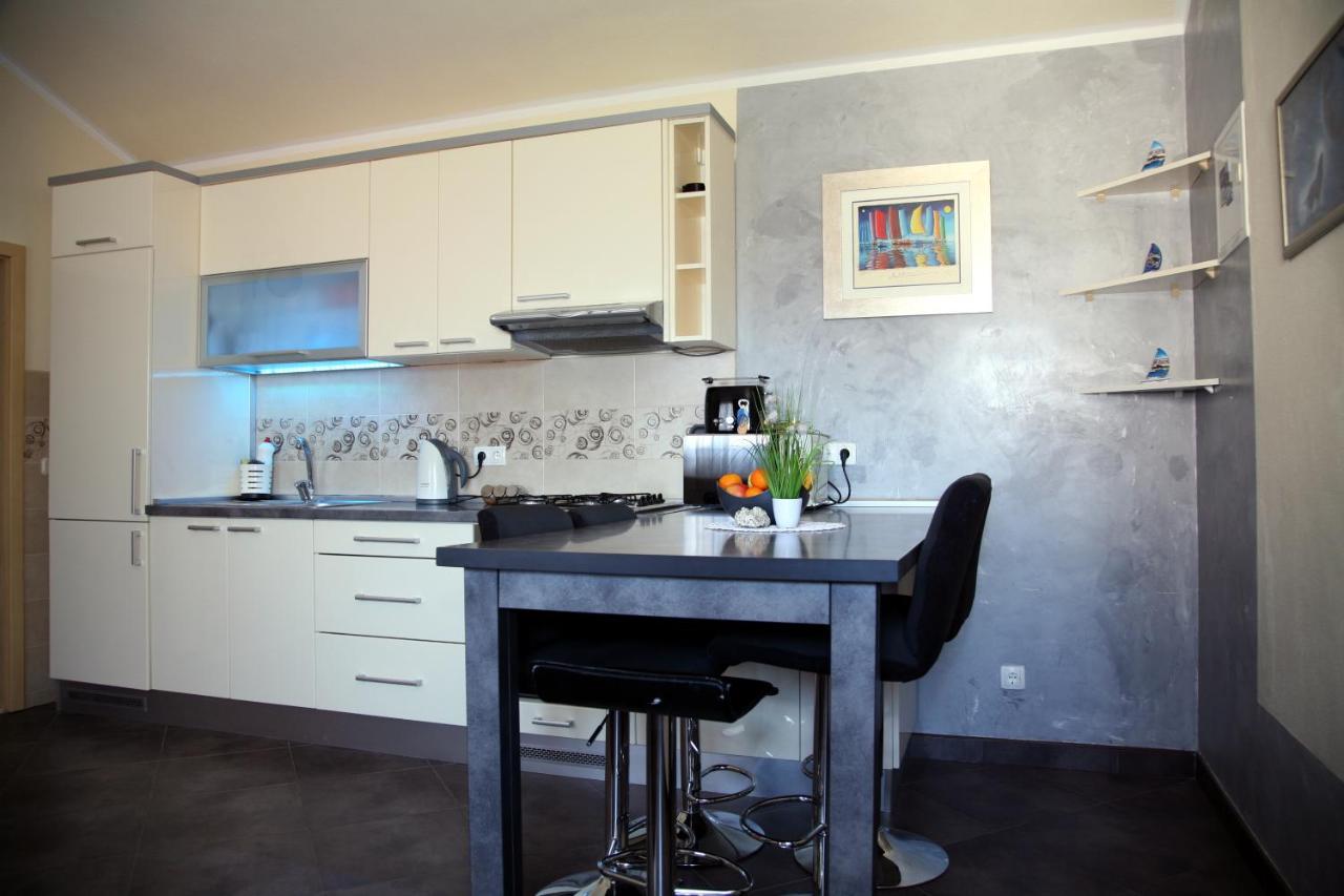 Apartment Del Mar Vinisce Ngoại thất bức ảnh
